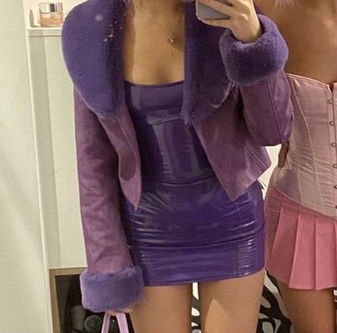 Stile Blair Waldorf, Purple Outfits, 2000s Fashion, Mode Vintage, Mode Style, Looks Vintage, Fashion Killa, Mode Outfits, Aesthetic Outfits