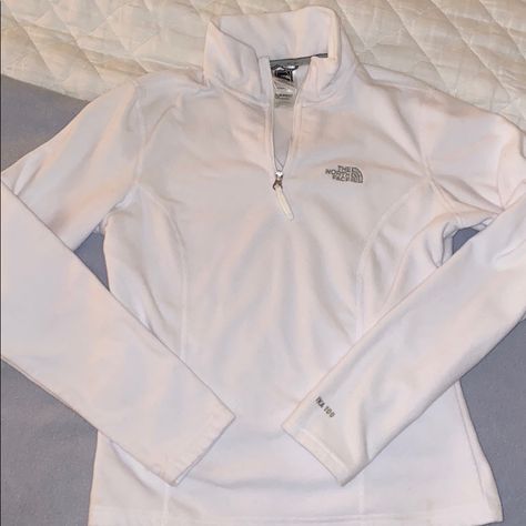 Size Xs Never Worn White North Face North Face Jacket Women's, Christmas Lists, Jacket Outfit Women, White Fleece, Trendy Outfits For Teens, Preppy Outfit, The North Face Jackets, North Face Jackets, Fashion Fits