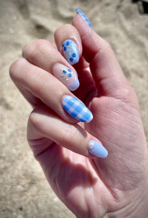 Check out these 35+ blue nail designs that are super cute! blue nails, baby blue nails, baby nail art, baby blue nail insp, baby blue nail inspiration, cute baby blue nail designs Advanced Nail Designs, Blue Cinderella Nails, Blueberry Nails Art, Simple Nail Art Designs For Beginners Short Nails, Blue Gingham Nails, Gingham Nail Art, Nail Art For Long Nails, Nails Design Blue, Ongles Baby Blue