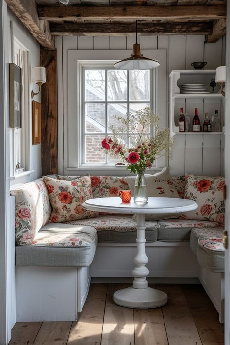 40+ Farmhouse Breakfast Nook Ideas for Cozy Mornings Kitchen Nook Ideas, Breakfast Nook Cushions, Breakfast Nook Seating, Farmhouse Breakfast Nook, Built In Breakfast Nook, Small Breakfast Nook, Farmhouse Breakfast, Breakfast Nook Ideas, Cottage Dining