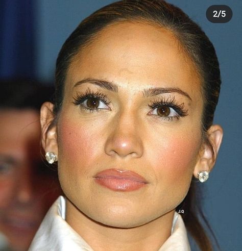 Young Makeup Looks, Early 2000 Makeup, 2005 Makeup, Jlo 2000s, Jlo 90s, 2000 Makeup, Makeup To Look Younger, Professional Fits, Jlo Makeup