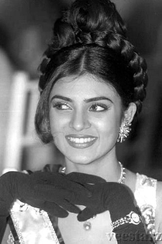 Sushmita Sen  Miss Universe 1994 Susmita Sen, Miss Universe 1994, Sushmita Sen, Kerala Wedding Photography, 90s Bollywood, Miss India, Bollywood Girls, Quality Content, Beauty Pageant