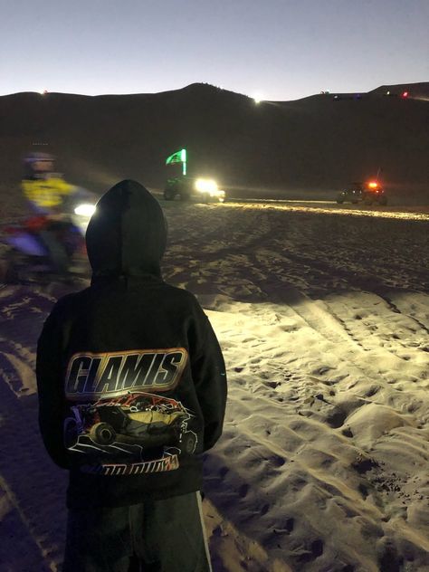 Oldsmobile Hill   Glamis,California        Thanksgiving 2018 Sand Dunes Outfit Riding, Desert California Aesthetic, Glamis Outfits, Desert Quad Biking Outfit, Glamis Sand Dunes Riding Outfit, Sand Dunes Aesthetic, Desert Motorcycle Aesthetic, Desert Atv Aesthetic, Bow Wallpaper Iphone