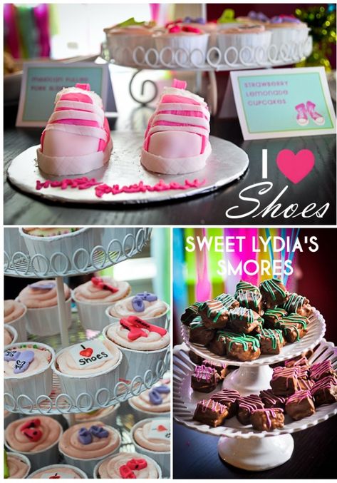 S really loves shoes, so we may do shoes at a theme for her next birthday. Shoe Party Theme, Shoe Themed Birthday Party, Shoe Birthday Party, Girl Parties, Themed 1st Birthday, Party Cupcakes, 2nd Birthday Party, Custom Cupcakes, Homemade Diy