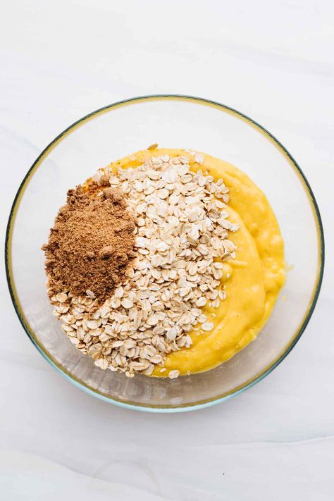 Creamy 5-min tropical mango overnight oats: mango-lime-cardamom infused, coconut milk base. Vegan, GF, and ideal for meal prep! - www.thegreencreator.com - #CreamyVeganOats #MangoLimeOats #GlutenFreeBreakfast #OvernightOats #MangoOvernightOats Overnight Oats Without Chia Seeds, Mango Overnight Oats, Vegan Overnight Oats, Mango Puree, Steel Cut Oats, Overnight Oats Recipe, Coconut Yogurt, Plant Based Milk, Oats Recipes