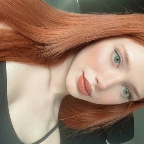 Red Hair Inspo, Beautiful Red Hair, Ginger Girls, Hair Women, Redhead Girl, Dye My Hair, Orange Hair, Pale Skin, Ginger Hair