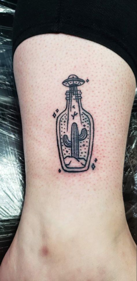 Desert Tattoo, Tattoo 2024, Cactus Tattoo, Ghost Tattoo, Alien Tattoo, Ink Ideas, Tattoo Inspo, Geometric Tattoo, Tatting