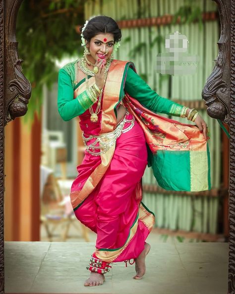 Lavani Dance Photography, Lavni Dance Photography, Lavni Dance, Lavani Dance, Lifetime Quotes, Kashta Saree, Photography Female, Nauvari Saree, Dance Images