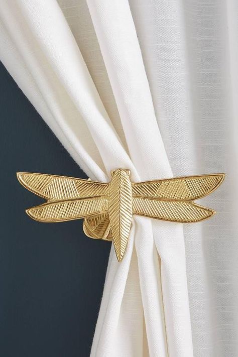 Claude Textured Gold Dragonfly Curtain Tieback Curtains Holder, Rideaux Shabby Chic, Unique Cabinets, Curtain Hardware, Curtain Ties, Curtain Tie Backs, Decorative Hardware, Sheer Curtains, Gold Texture