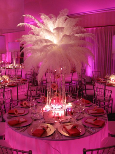 White feather centerpiece at a pink Bat Mitzvah in Westchester, NY. Designed by @xquisiteflowers 16 Party Themes, Bling Centerpiece, Pink Bat Mitzvah, Sweet 16 Party Themes, Ostrich Feather Centerpieces, Themed Centerpieces, Sweet 16 Themes, Bling Party, Feather Centerpieces