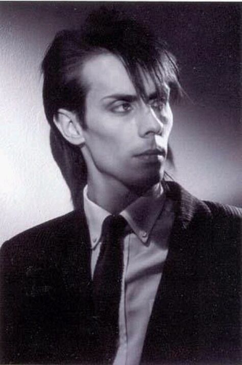 Peter Murphy Bauhaus Band, Evil Man, Industrial Goth, Love And Rockets, Peter Murphy, 80s Goth, Dark Wave, Goth Bands, Goth Music