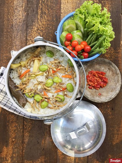 Native Foods, Food Combining, Soup Season, Food Recepie, Indonesian Food, Food Magazine, Food Decoration, Food Menu, Food Photography