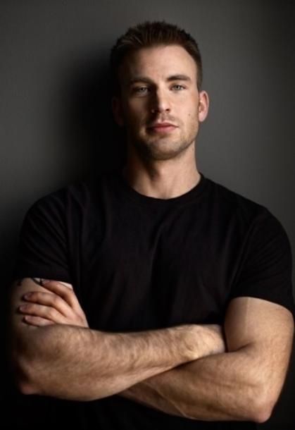 How I picture Dylan Hart  #Chris Evans  #Steele Street #Tara Janzen #RomanceRiot Chris Evans Shirtless, Christopher Robert Evans, Chris Evans Funny, Captain America Wallpaper, Very Important Person, Robert Evans, Logan Lerman, Chris Evans Captain America, Amanda Seyfried