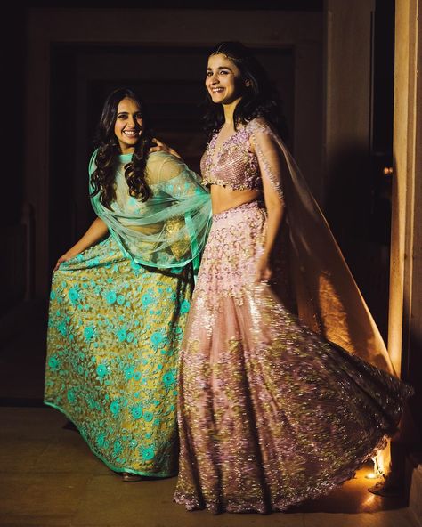 bollywood bridesmaids, alia bhatt #shaadiwish #indianwedding #weddinginspiration #bridesmaidsphotoshoot #bridesmaidsshoot #bridesmaidsshootideas #uniquebridesmaidsshoot #shootideas #aliabhatt Alia Bhatt Lehenga, Engagement Lehenga, Bridesmaid Lehenga, Alia Bhatt Photoshoot, Rock Dresses, Lehenga Wedding, Indian Bridal Dress, Bollywood Wedding, Bridesmaid Outfit