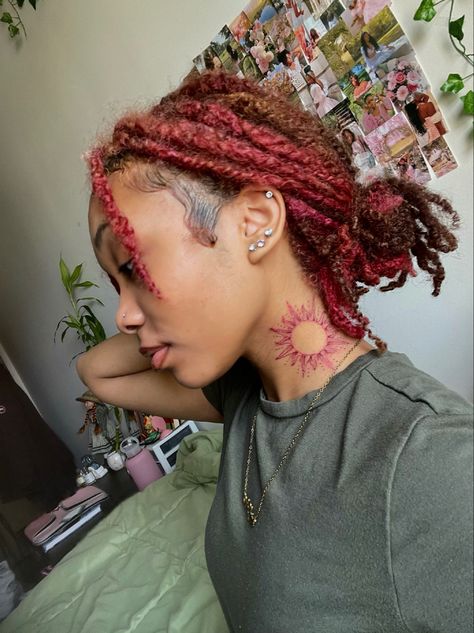 Henna Dyed Locs, Half And Half Locs Color, Short Hair Locs, Brown Locs, Cute Locs, Locs Ideas, Loc Colors, Locs Inspiration, Pretty Locs