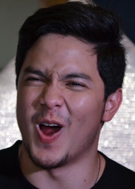 Adorable Alden. December 29, 2018. ctto Alden Richards, Tv Awards, December 29, Memes Hilarious, Recording Artists, Meme Funny, Award Winning, Funny Memes, Drama