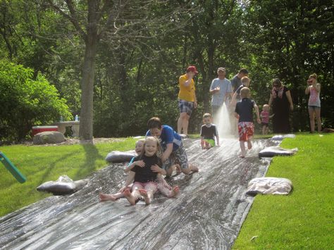 Homemade Water Slide, Homemade Slip And Slide, Pond Party, Slip N Slide, Barrel Furniture, Summer Stuff, Slip And Slide, Splish Splash, Kid Activities