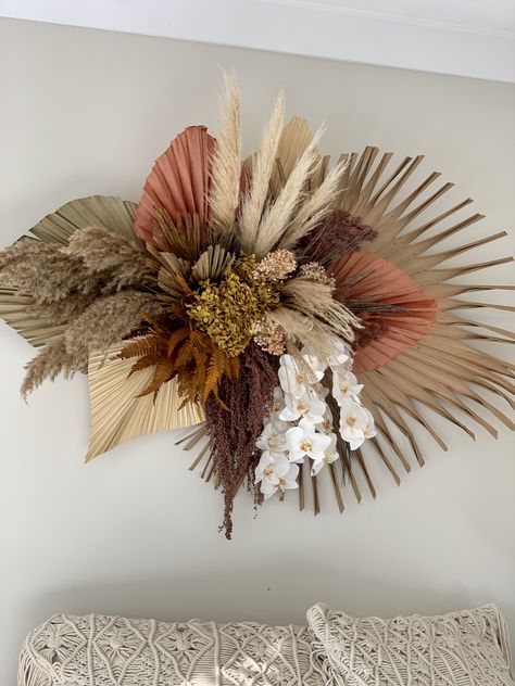 High End Wreaths, Dried Wall Arrangements, Floral Wall Arrangements, Dried Flower Wall Arrangements, Dried Flower Arrangements Wall, Wall Floral Arrangements, Wall Flower Arrangements, Flower Mood Board, Dried Floral Wall Hanging