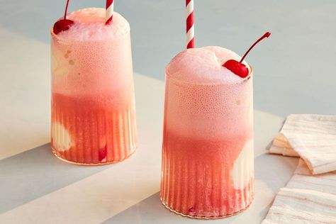 This Dirty Shirley float kicks a dirty shirley cocktail to the next level with vanilla ice cream. Ginger ale adds a spicy edge to balance out the float’s sweetness. Dirty Shirley, Icebox Pie, Ice Cream Floats, Food Network Magazine, Coffee Dessert, Frozen Drinks, Ginger Ale, Ice Cream Cake, Vanilla Ice