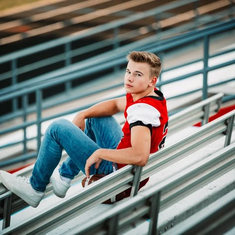 Unique Football Senior Pictures, Football Field Photoshoot, Football Poses For Pictures, Cheerleading Portraits, Senior Football Pictures, Senior Football Photography, Football Portraits, Football Senior Photos, Guy Senior Poses