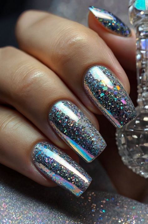 50+ New Year Nail Design - Cruise Ship Mania Silver Chrome Glitter Nails, Chrome Gray Nails, New Years Chrome Nails, Chrome New Years Nails, Gray Sparkle Nails, Metallica Nails, Grey Chrome Nails, New Year Nails 2025, Disco Nails Designs