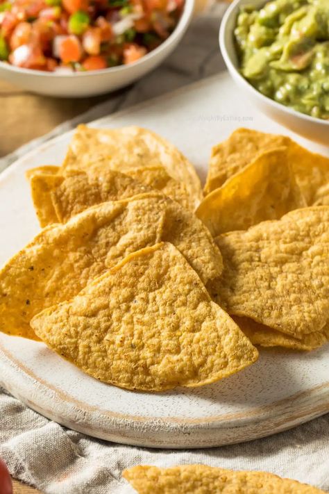 Low Calorie Tortilla Chips (4 Flavors) Low Calorie Chips, Healthy Chips Recipe, Healthy Tortilla Chips, Low Calorie Tortilla, Tortilla Chips Recipe, Healthy Low Calorie Snacks, Healthy Tortilla, Tortilla Chip Recipe, Baked Tortilla Chips