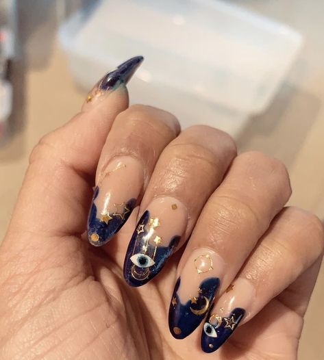 Celestial Nails Acrylic Almond, Short Almond Nails Celestial, Starry Night Nails Acrylic, Almond Nails Astrology, Nails Alchemy Stars, Nail Asthetic, December Nails, Tough As Nails, Nail Style