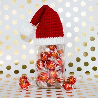 Crochet Santa Hat Jar Topper - The Friendly Red Fox Jar Toppers, Crochet Jar Covers, Crochet Santa Hat, Jar Covers, Crochet Holiday, Crochet Santa, Crochet Xmas, Crochet Turtle, Something Nice