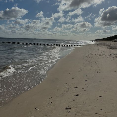 Am Strand von Ückeritz - 10.09.24 - Wetter suuuper. Sonne&Meer, reicht vollkommen! 🌊 #ostseeliebe #mehrmeer Ostsee Meerliebe Ückeritz Collage, Pins, Quick Saves