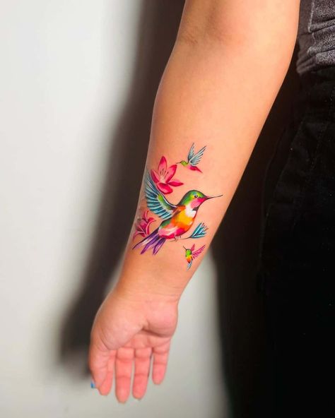 Hummingbird Tattoo Watercolor, Hummingbird Tattoo Meaning, Hummingbird Flower Tattoos, Hummingbird Tattoos, Flower Hummingbird, Small Watercolor Tattoo, Flor Tattoo, Watercolor Bird Tattoo, Unique Butterfly Tattoos