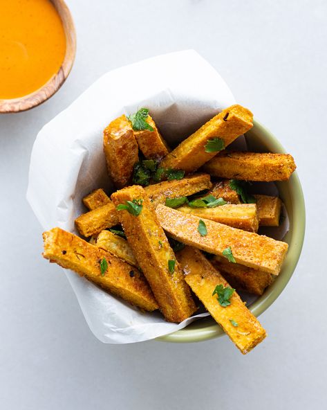 I haven’t done a super fun recipe in a while and these tofu fries are just FUN. They are crispy, crunchy, they taste like Burger King’s Chicken Fries and are just in general, the best. I modeled this recipe after... Read More The post Crispy Crunchy Tofu Fries appeared first on Justine Snacks. Burger King Chicken Fries, Tofu Fries, Crunchy Tofu, Firm Tofu Recipes, Justine Snacks, Justine Doiron, Chicken Fries, Vegetarian Protein, Tofu Scramble