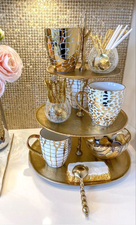 Gold Tray Decor, Glam Coffee Bar, Spices Organization, Dining Room Glam, Glam Kitchen, Gold Tray, Coffee Bars, Home Coffee Bar, Coffee Bar Home