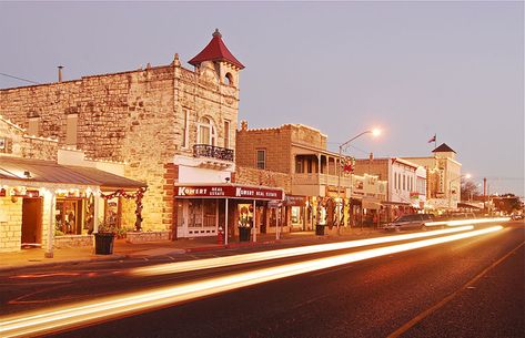 Did you know? There’s a picturesque German town tucked away in the most unlikely of places. Here's what to do and where to eat in Fredericksburg, Texas. Visit Texas, Texas Places, Popular Places, Fredericksburg Texas, Texas Towns, German History, Texas Travel, Best Places To Live, Texas Hill Country