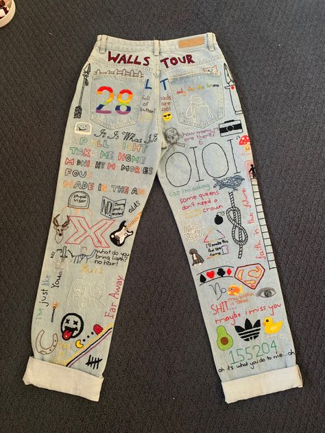 Louis Tomlinson Painted Jeans, Louis Tomlinson Jeans Ideas, Louis Tomlinson Shoes Diy, Harry Styles Shoes Diy, Harry Styles Diy Outfit, Harry Styles Jeans Diy, Louis Tomlinson Concert Outfits Ideas, Concert Outfit Ideas Louis Tomlinson, Harry Styles Pants Diy