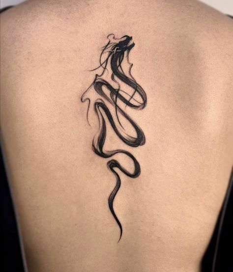 Back Pisces Tattoo, Dragon Spine Tattoo For Women Dainty, Dragon Tattoo Back Women, Demonic Tattoo Designs, Black Lines Tattoo, Dragon Spine Tattoo, Small Dragon Tattoos, Brush Tattoo, Dragon Tattoo For Women