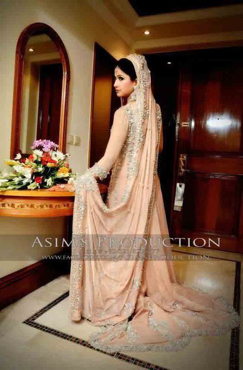 Peach pink Pakistani bridal long tail maxi gown dress designs 2017 Long Tail Wedding Dress, Wedding Dress Pakistani, Tail Wedding Dress, Gown Dress Design, Wedding Dresses Pakistani, Dress Pakistani, Maxi Dress Designs, Dresses 2013, Maxi Gown Dress