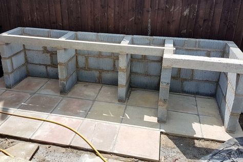 Casting Concrete, Concrete Worktop, Concrete Outdoor Kitchen, Outdoor Bbq Area, Outdoor Kitchen Decor, Outdoor Kitchen Bars, Outdoor Kitchen Plans, Build Outdoor Kitchen, Outdoor Bbq Kitchen