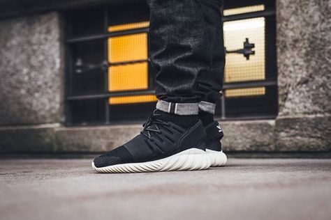 Adidas Tubular Doom Primeknit Black  5Pointz > http://bit.ly/1nc9Kqv Adidas Tubular Doom, New Trainers, Sneaker Boutique, Athletic Looks, Sneaker Release, Trainer Sneakers, New Sneakers, Adidas Tubular, Adidas Tubular Defiant