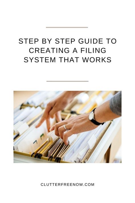 How to create a filing system that works! Digital Filing System, Filing Cabinet Organization, Business Folder, File Folder Labels, Folder Labels, Organizing Paperwork, Small Business Start Up, Home Organizer, Further Education