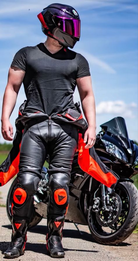 Motorcycle Suits Men, Motorcycle Boots Outfit, Bike Outfit, Motorcycle Leathers Suit, Hot Biker Guys, Motorbike Leathers, Bike Leathers, Biker Gear, Motorcycle Suit