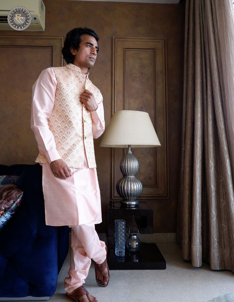 Standout fashion begins here😇 Follow : @englishchannelcompany Pink Kurta For Men, Pink Kurta, Kurta For Men, Traditional Look, Kurta Pajama, Pastel Pink, Pajamas, Matter, Pastel