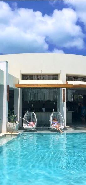 Swings Over Pool, Hammock Over Pool, Boho Exterior, Zen Pool, Pool Hut, Swimming Pools Backyard Inground, Pool Hammock, Build Your Own Pool, Pool Seating