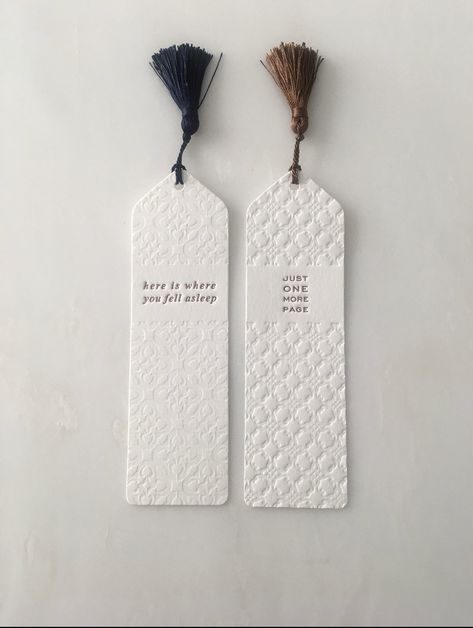 Bookmark With Tassel, Creative Bookmarks, Bookmark Craft, Diy Bookmarks, Bookmarks Handmade, Stationery Items, Miami Fl, Cricut Crafts, Clay Crafts