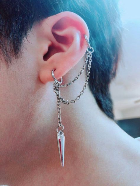 Men's Piercings, Cool Ear Piercings, Face Piercings, Cool Piercings, Edgy Jewelry, Earrings For Men, Ear Piercing, Double Chain, Men Earrings