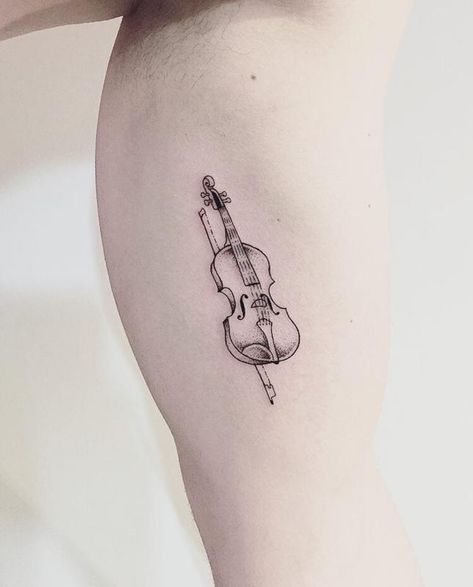 Musical Instruments Tattoo, Traditional Violin Tattoo, Classical Music Tattoo Ideas, Fiddle Tattoo Ideas, Violin Tattoos For Women, Instrument Tattoo Ideas, Tiny Violin Tattoo, Violin Tattoo Design, Violin Bow Tattoo