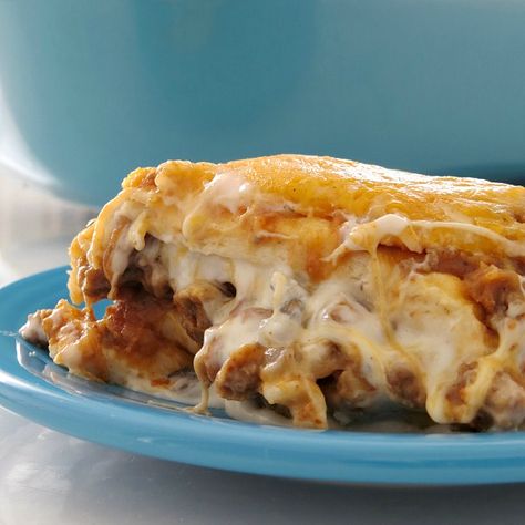 Baked Burrito Casserole, Burrito Casserole, Easy Dinner Casseroles, Ground Beef Casserole, Beef Casserole, Easy Casserole Recipes, Easy Casserole, Casserole Recipe, Quesadillas