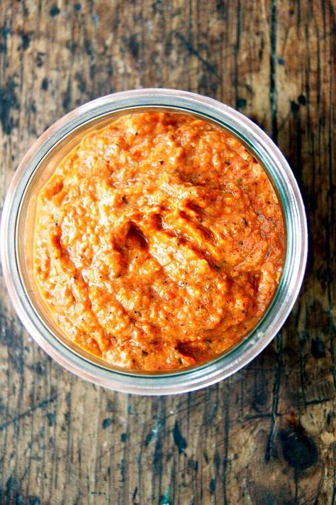 Homemade Harissa, Harissa Paste, Romesco Sauce, Cooking Homemade, Roasted Peppers, Toasted Almonds, Breakfast Lunch Dinner, Bell Pepper, Om Nom