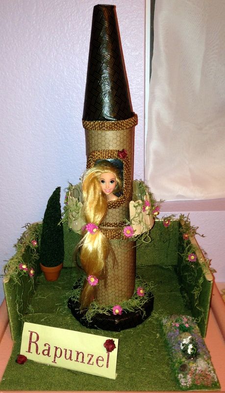 Diorama of Rapunzel using a Pringles can, shoe box, Popsicle sticks, moss paper, modpodge..etc... Shoe Box Diorama, Rapunzel Story, Diorama Project, Shoe Box Crafts, Pringles Can, Popsicle Sticks, Book Projects, Story Book, Book Box