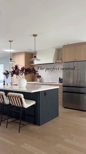 Lisa Kanegae on Instagram: "The Vail Counter Stools from @denver_modern add a touch of elegance in any room. The boucle fabric and scalloped seat cushion bring depth and texture to the space. The stools are durable, comfortable and timeless. The perfect choice for any neutral kitchen.! . . . #remodeling #RenovationProject #KitchenRenovation #KitchenTransformation #homedecor #targetstyle #remodelingtips #NeutralKitchen #reelsofinsta #HomeRenovation #target #thedelightofdecor #HomeSweetHome #Inte Curved Kitchen Island, Kitchen Island Makeover, Curved Kitchen, Neutral Kitchen, Basement Kitchen, Diy Kitchen Remodel, Stools For Kitchen Island, Kitchen Transformation, Floor Remodel