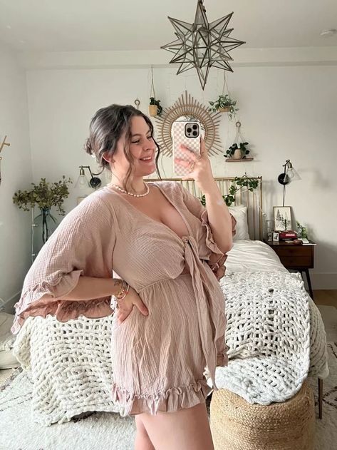 Pregnant Fashion, Maternity Romper, Spring Maternity, Maternity Outfit, Maternity Fashion, Glow Up?, Maternity Clothes, Spring Outfit, Spring Fashion